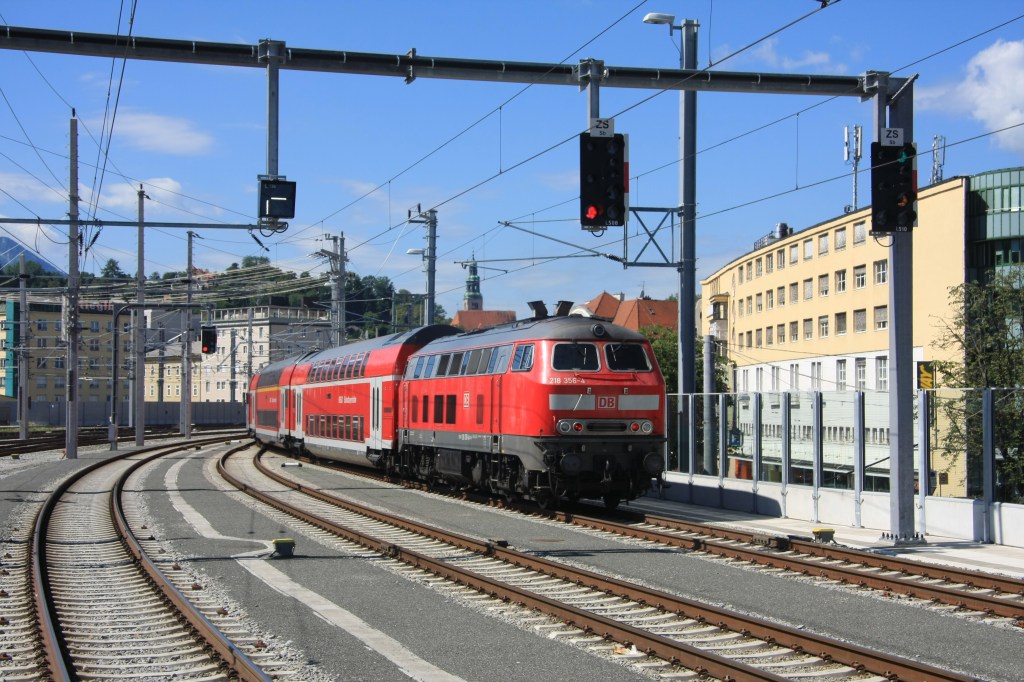 Entdecke Mühldorf in Oberbayern und Salzburg mit der RB 45!  Dein Ticket zu grenzenlosem Reisen und Abenteuern. Mit dem Deutschland-Ticket im Gepäck erlebst du unvergessliche Fahrten und neue Entdeckungen. Komm an Bord und erlebe Komfort und Freiheit auf deiner Reise! Buche jetzt deine Fahrt und tauche ein in spannende Erlebnisse.