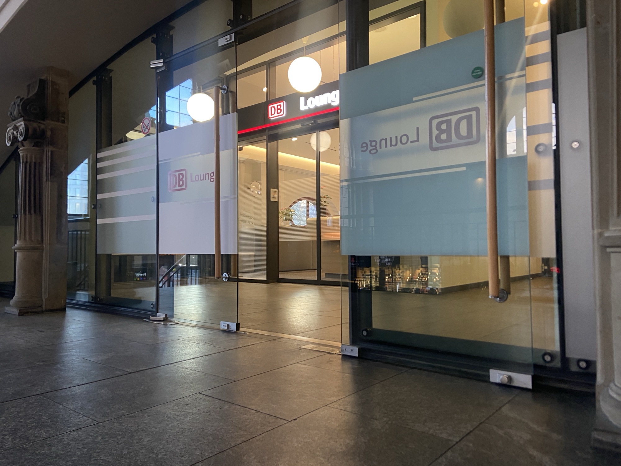 DB Lounge Bremen Hbf – Entspannt warten statt planlos herumstehen