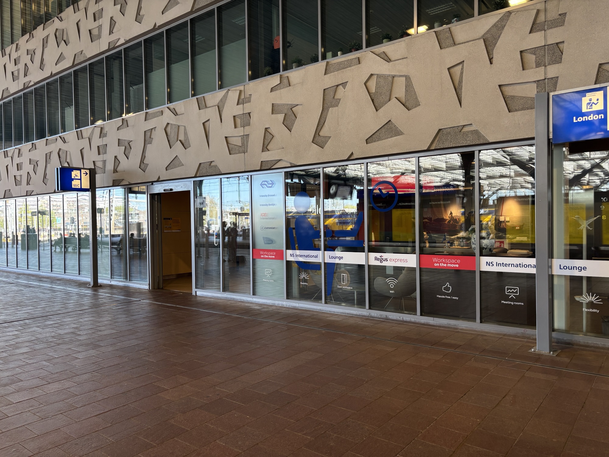 NS Lounge Rotterdam Centraal – Ruhezone mitten im Trubel