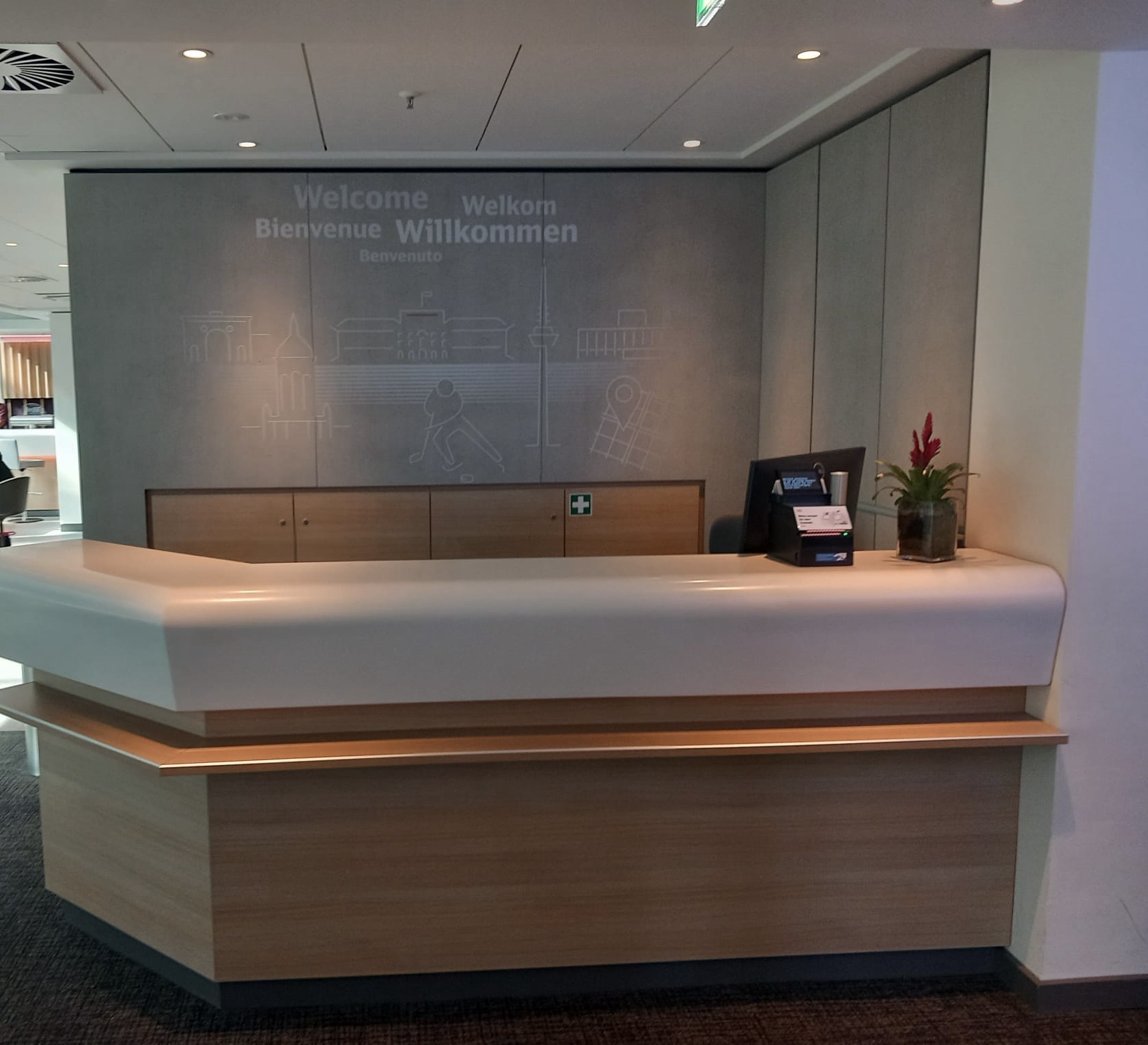DB Lounge Mannheim Hbf Entspanntes Warten mit exklusivem Service