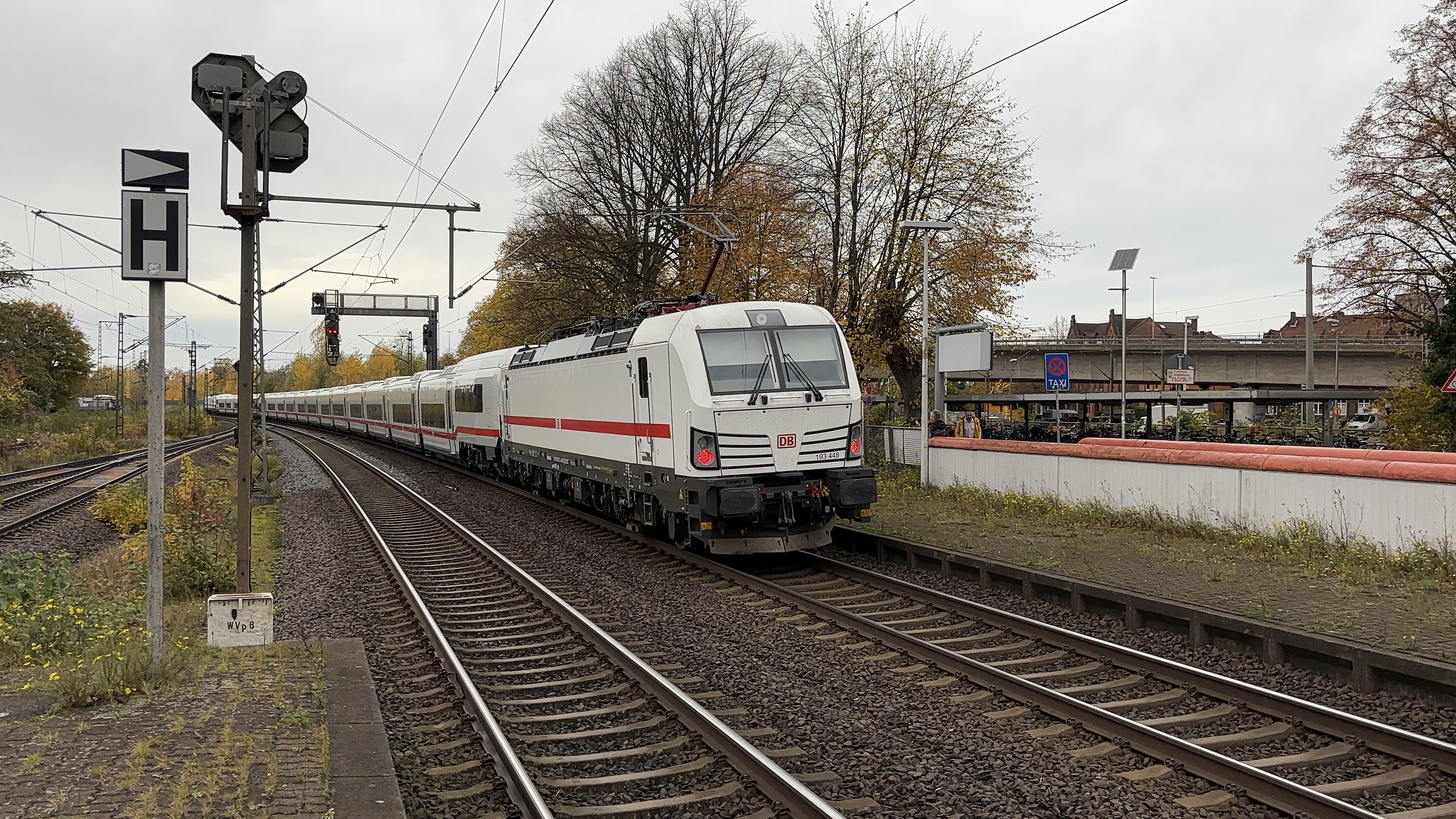 44-Stunden-Ticket Young – so fährt du günstig ICE & Co.